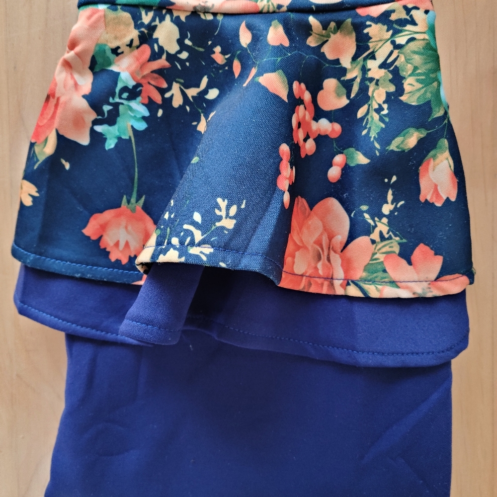 Colours & flowers peplum dress - Picture 3 of 6